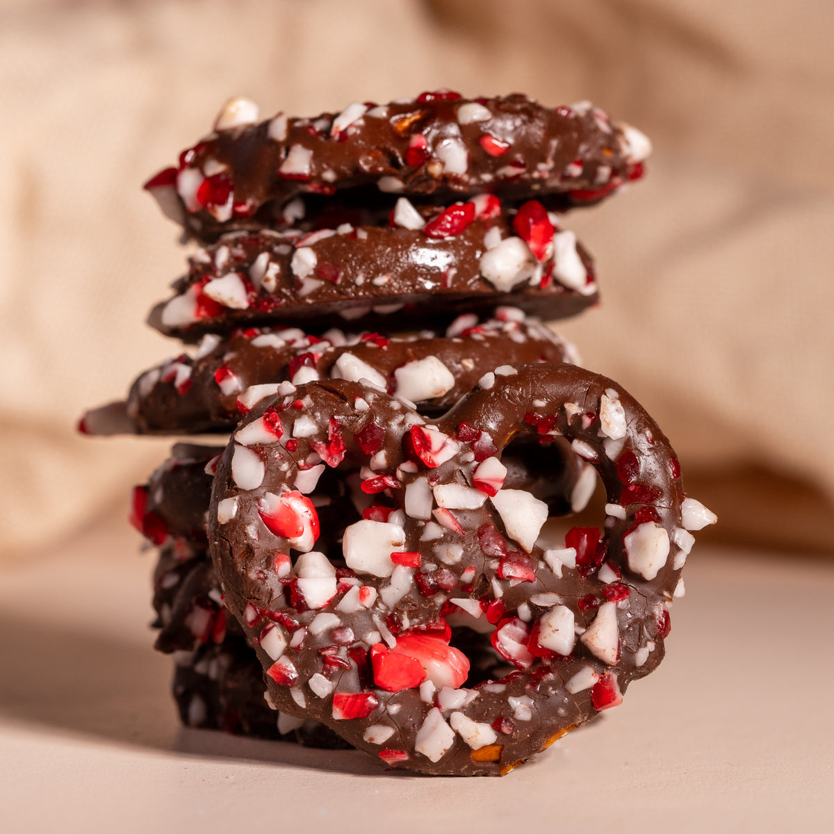 Winter Wonderland Fudge Pretzels