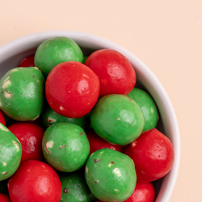 Peppermint Bark Chocolate Pretzels